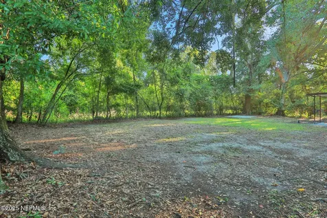 7037 Cherbourg Avenue N Jacksonville FL 32205