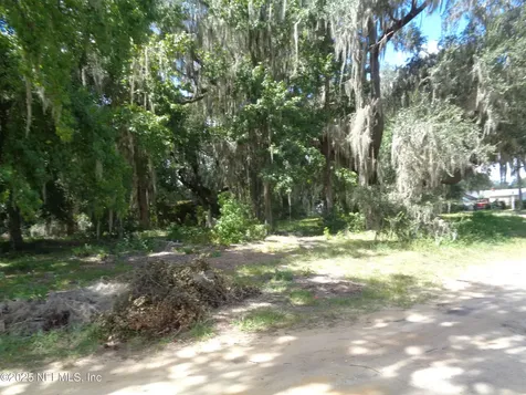 0 Lake Shore Lot 417 Terrace Interlachen FL 32148