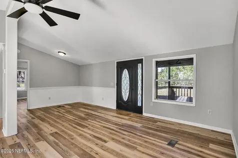 392 Foxtail Avenue Middleburg FL 32068