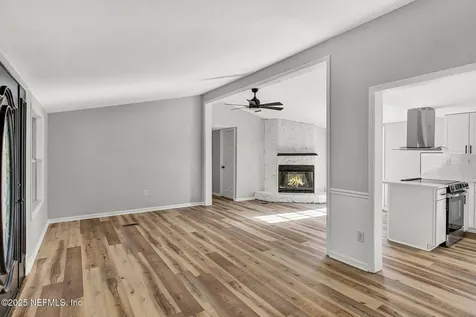 392 Foxtail Avenue Middleburg FL 32068