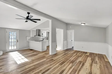 392 Foxtail Avenue Middleburg FL 32068