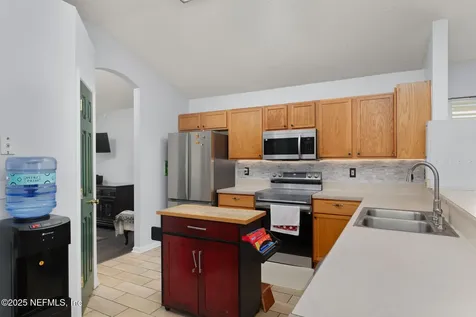 5543 Casavedra Court Jacksonville FL 32244