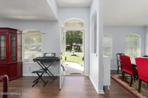 5543 Casavedra Court Jacksonville FL 32244