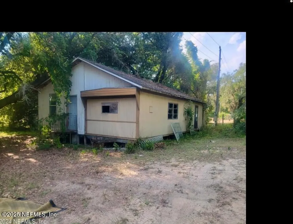 8030 Gale Lane Melrose FL 32666
