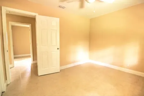 2885 Gilmore Street Jacksonville FL 32205