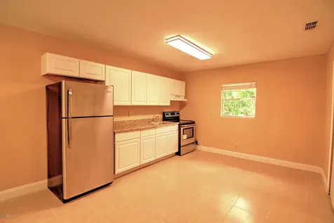 2885 Gilmore Street Jacksonville FL 32205