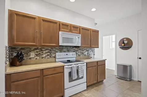 781 Paradise Lane Atlantic Beach FL 32233