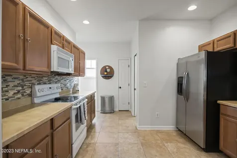 781 Paradise Lane Atlantic Beach FL 32233