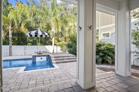 781 Paradise Lane Atlantic Beach FL 32233