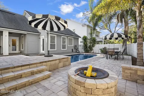 781 Paradise Lane Atlantic Beach FL 32233