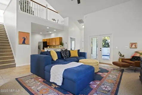 781 Paradise Lane Atlantic Beach FL 32233