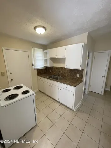 2171 W 40th Street Jacksonville FL 32209