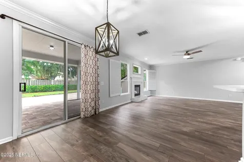 1810 Rising Oaks Drive Jacksonville FL 32223