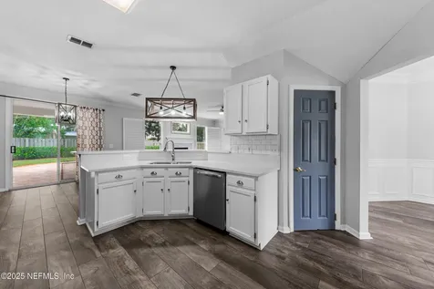 1810 Rising Oaks Drive Jacksonville FL 32223