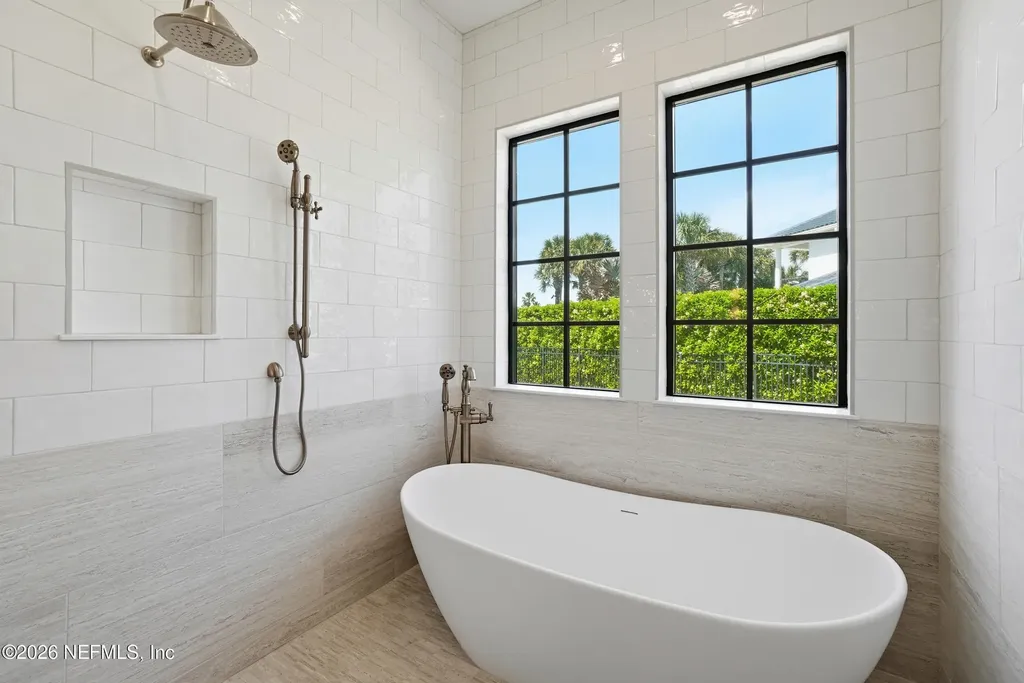 10 Lake Terrace Ponte Vedra Beach FL 32082