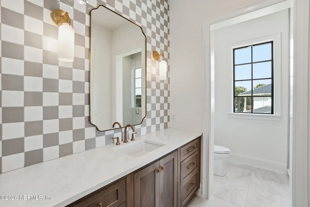 10 Lake Terrace Ponte Vedra Beach FL 32082