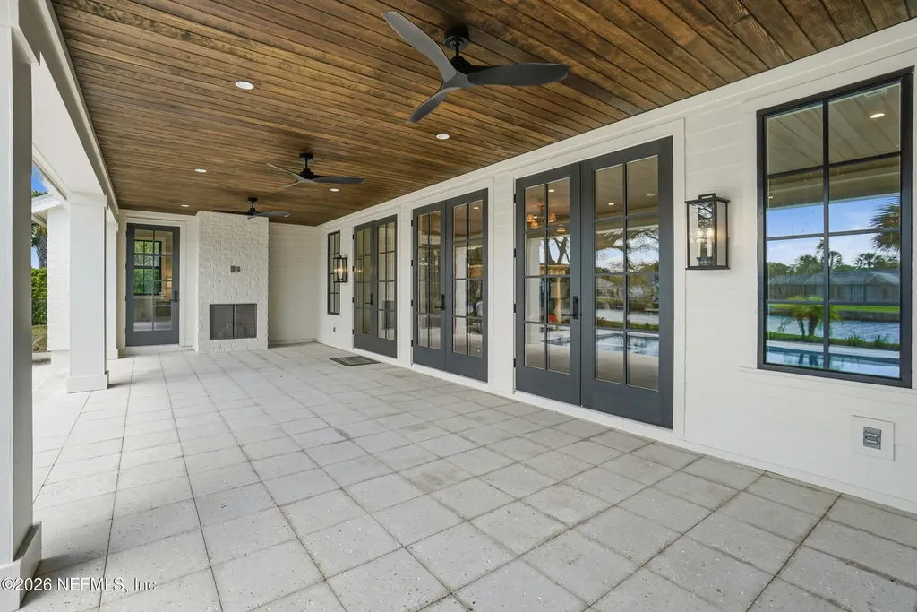 10 Lake Terrace Ponte Vedra Beach FL 32082