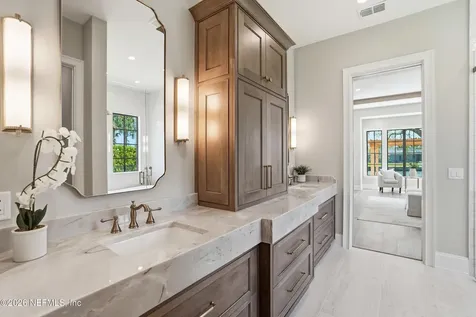 10 Lake Terrace Ponte Vedra Beach FL 32082