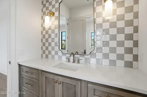 10 Lake Terrace Ponte Vedra Beach FL 32082
