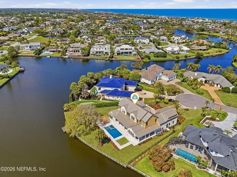 10 Lake Terrace Ponte Vedra Beach FL 32082