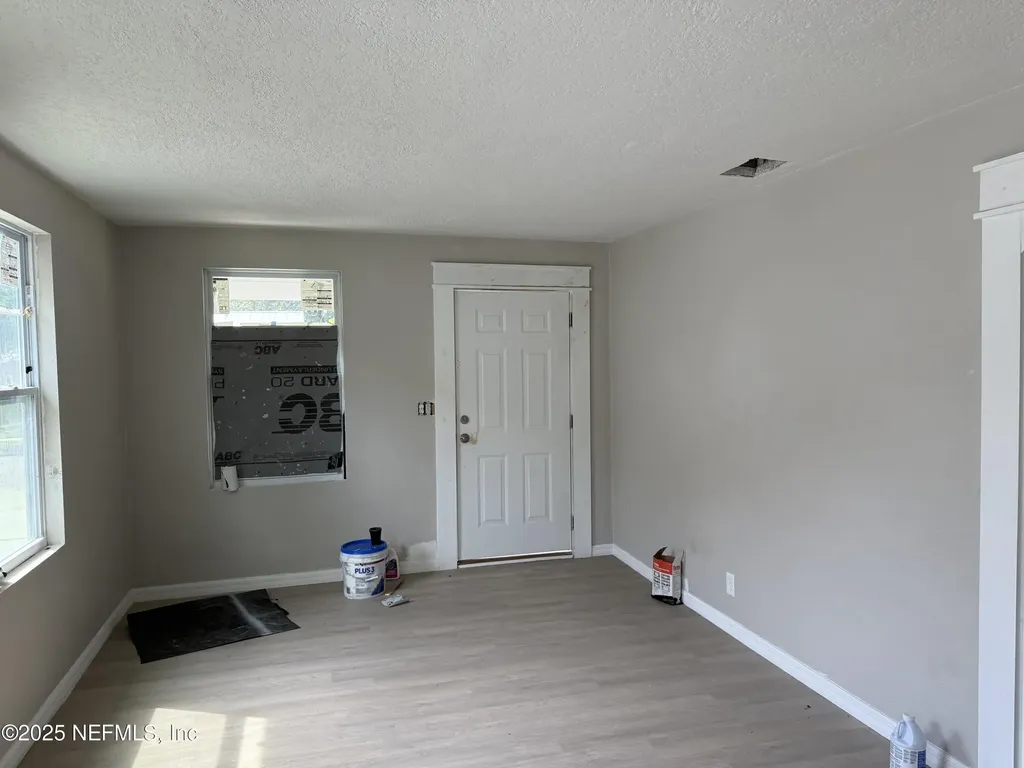 4743 Kingsbury Street Jacksonville FL 32205
