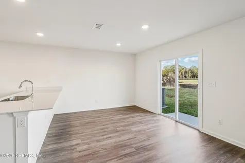 15242 Mcmaster Drive Jacksonville FL 32218