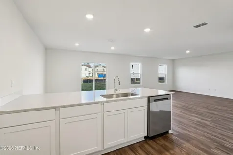 15242 Mcmaster Drive Jacksonville FL 32218