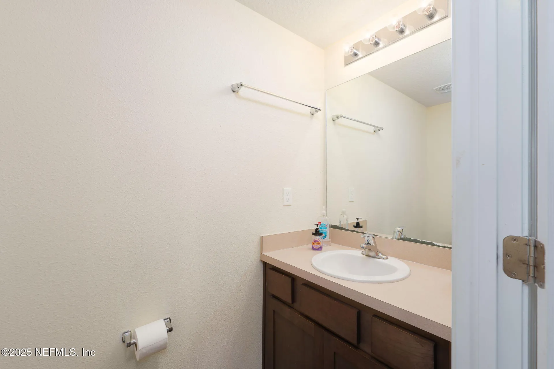 862 Capitol Parkway Jacksonville FL 32218