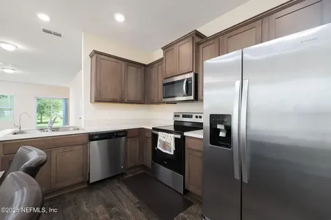 862 Capitol Parkway Jacksonville FL 32218
