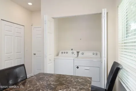 862 Capitol Parkway Jacksonville FL 32218