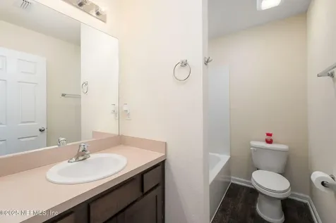 862 Capitol Parkway Jacksonville FL 32218