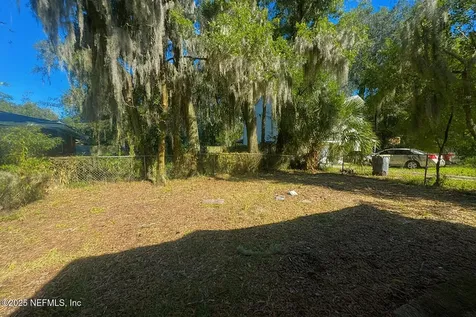 135 W 23rd Street W Jacksonville FL 32206