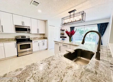 7353 Lawn Tennis Lane Jacksonville FL 32277