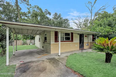 7063 Wonderland Court Jacksonville FL 32210