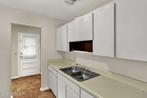 7063 Wonderland Court Jacksonville FL 32210