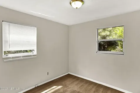 7063 Wonderland Court Jacksonville FL 32210