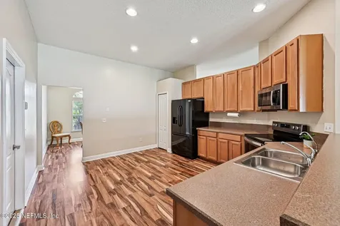 618 Lookout Lakes Drive Jacksonville FL 32220