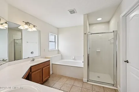 618 Lookout Lakes Drive Jacksonville FL 32220