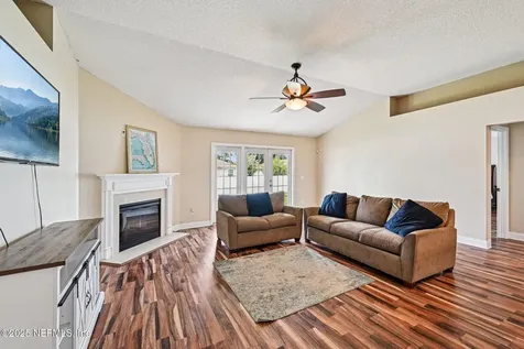 618 Lookout Lakes Drive Jacksonville FL 32220