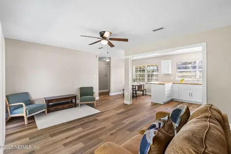 2208 NE 16th Terrace Gainesville FL 32609