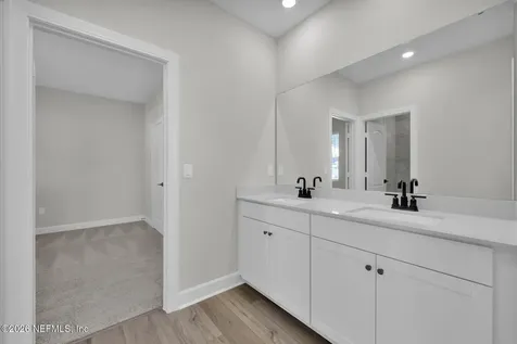 3994 Gareys Ferry Way Middleburg FL 32068