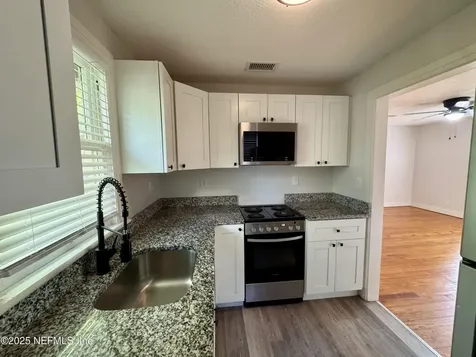 1208 James Street Jacksonville FL 32205