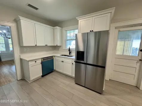1211 Cherry Street Jacksonville FL 32205