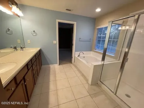 4206 Metron Drive Jacksonville FL 32216