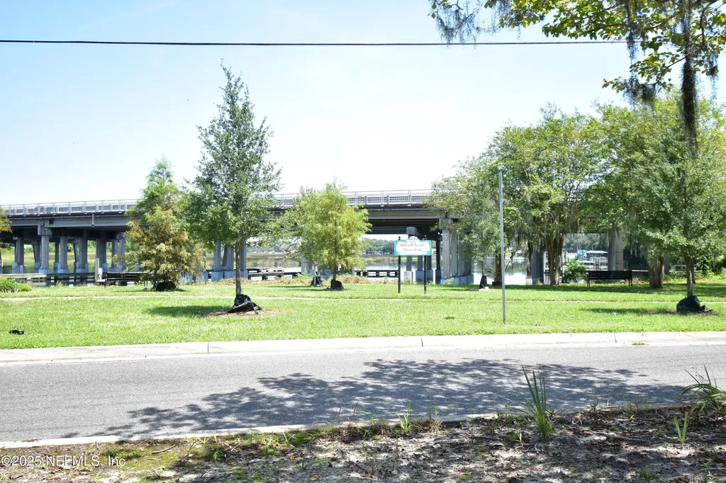 3037 Ribault Scenic Drive Jacksonville FL 32208