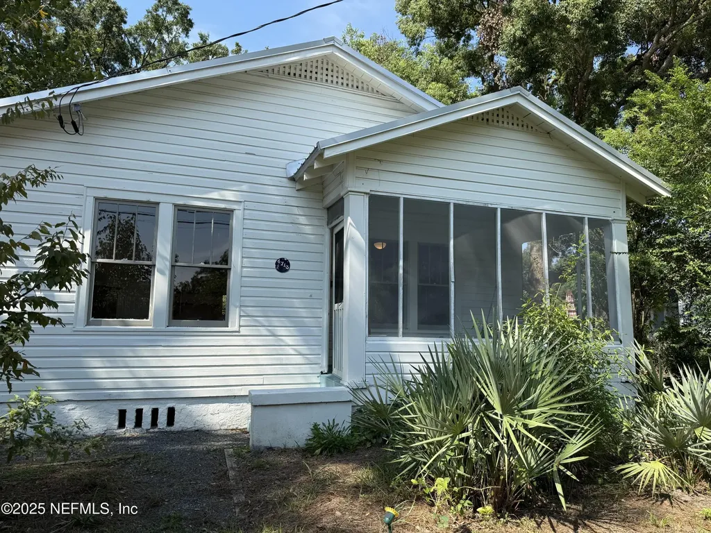 4713 Kingsbury Street Jacksonville FL 32205