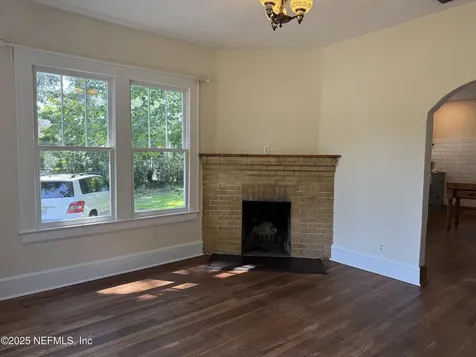 4713 Kingsbury Street Jacksonville FL 32205