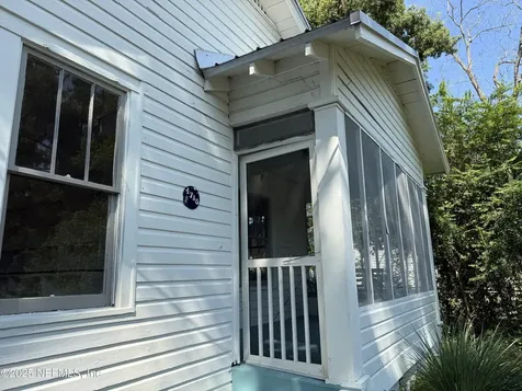 4713 Kingsbury Street Jacksonville FL 32205
