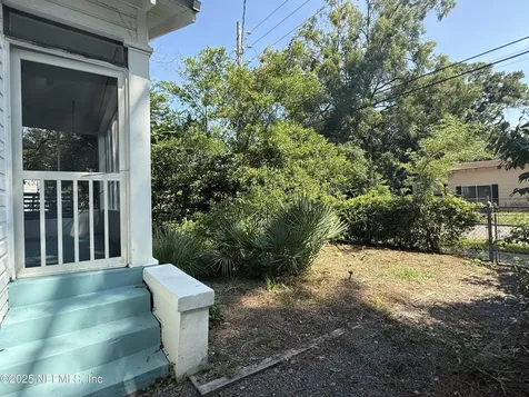 4713 Kingsbury Street Jacksonville FL 32205