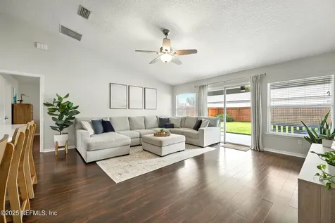12382 Sea Biscuit Court Jacksonville FL 32225
